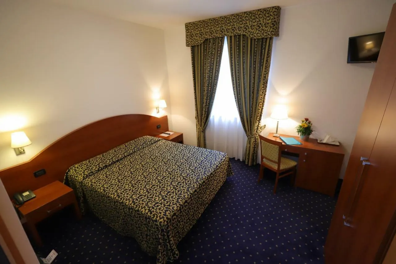 Hotel da Roberto Lazise