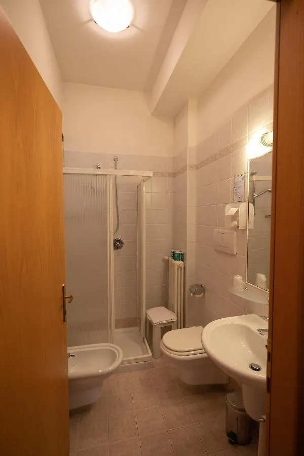 Hotel da Roberto Lazise 3*,