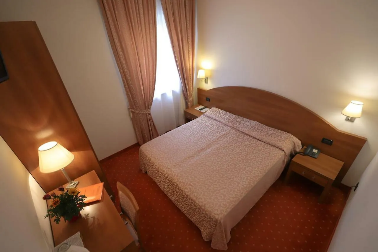 Hotel Da Roberto Lazise